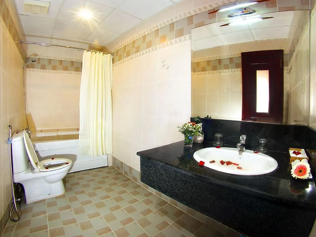Sunny Hotel Nha Trang