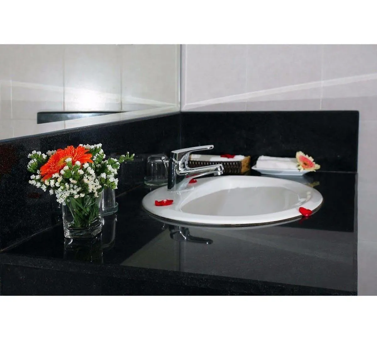 Sunny Hotel Nha Trang 3*,