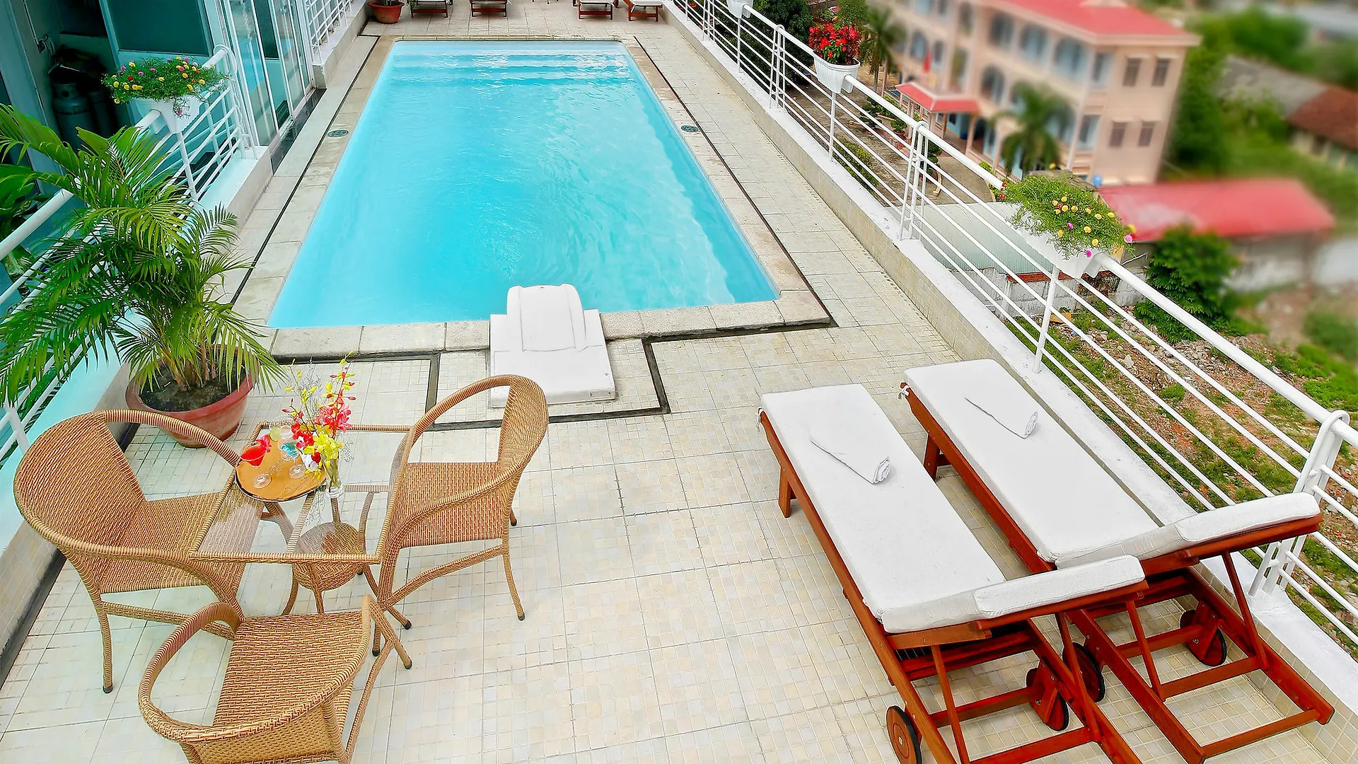 Sunny Hotel Nha Trang