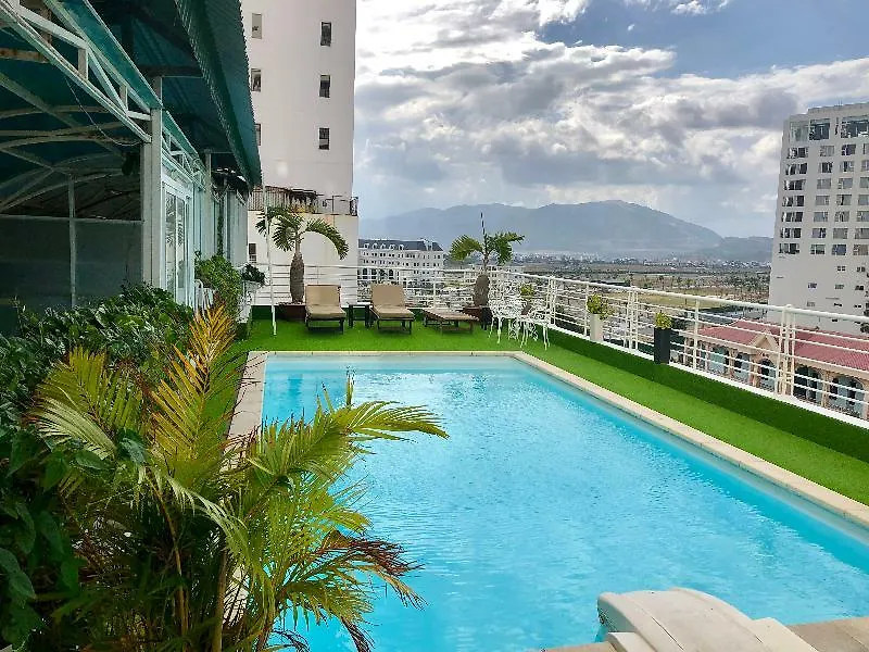 Sunny Hotel Nha Trang