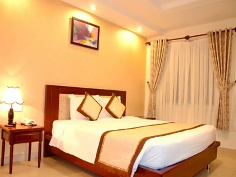 Sunny Hotel Nha Trang