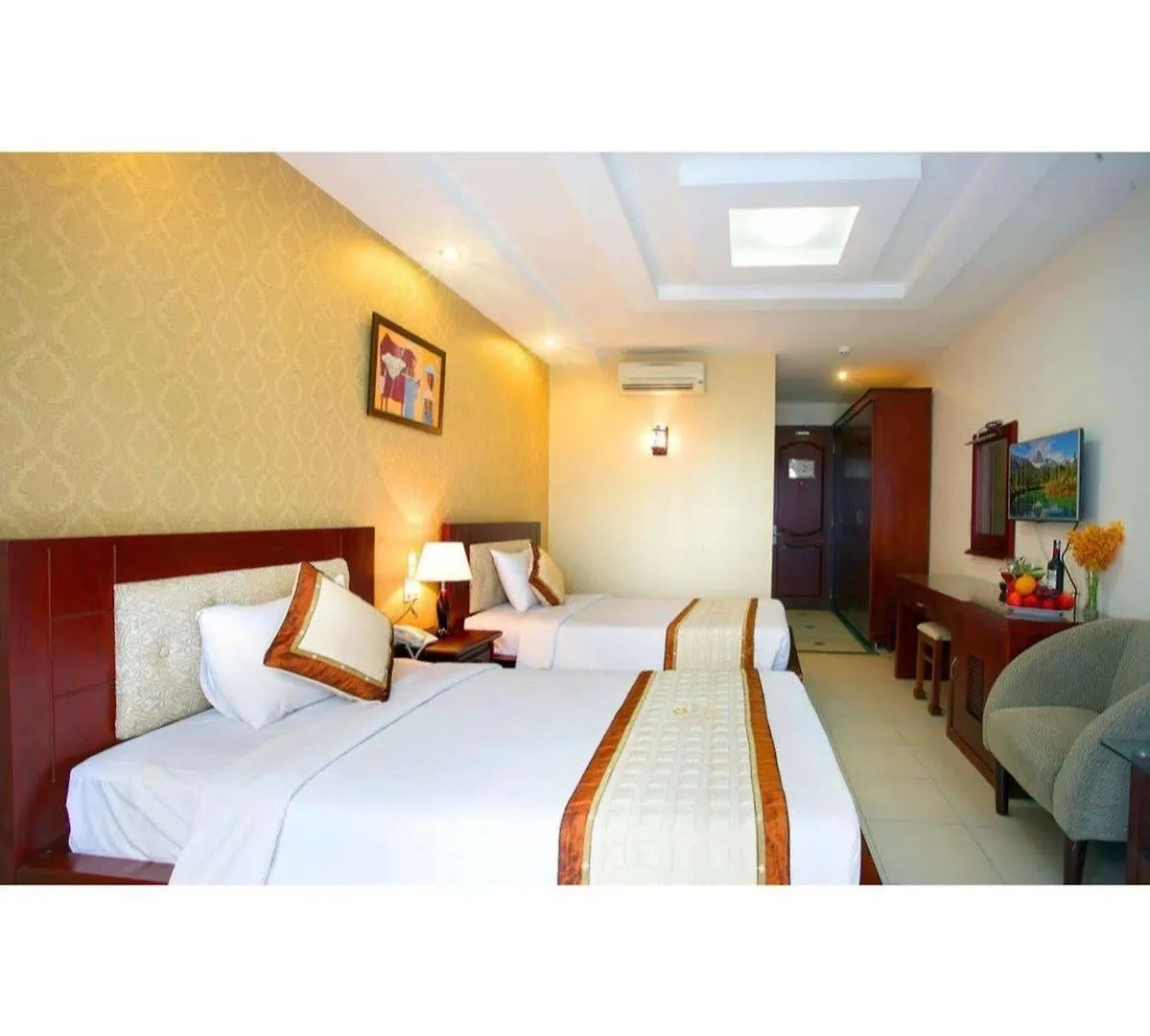 Sunny Hotel Nha Trang